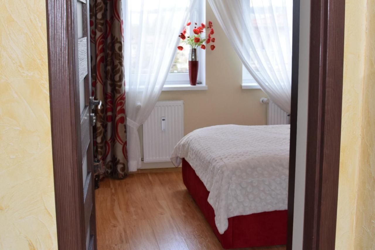 Apartament Galeria Warminska Олщин Екстериор снимка